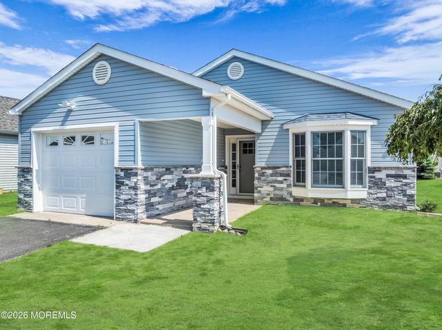 19 Frilham Ln, Manchester, NJ 08759