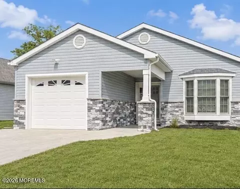 19 Frilham Ln, Manchester, NJ 08759