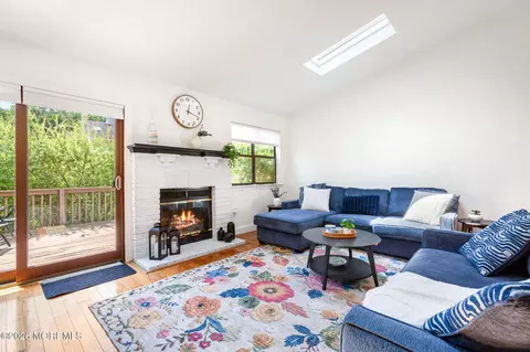 43 Chestnut Way #4-3, Englishtown, NJ 07726
