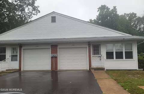 239 B Columbine Ave, Whiting, NJ 08759