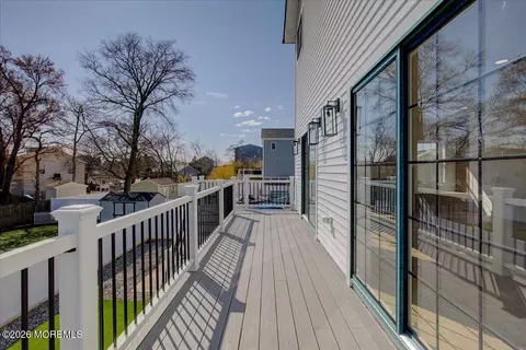 Exterior - 5 Shore Pine Dr, Brick, NJ 08723 photo 5 of 7