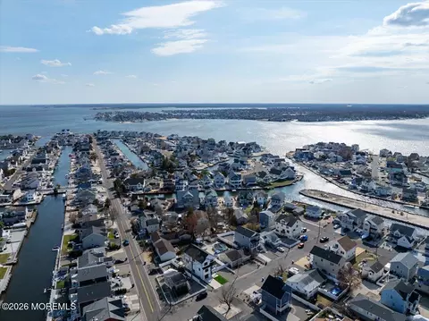View/Area - 5 Shore Pine Dr, Brick, NJ 08723 photo 13 of 18