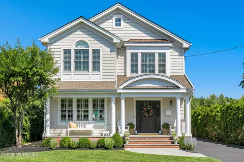 77 Jackson St, Fair Haven, NJ 07704