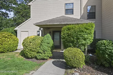 101 Bluebell Dr, Jackson, NJ 08527