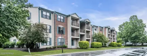 57 Fisher Dr #2603, Franklin Park, NJ 08823