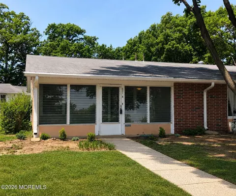 531 Dartmoor Ct # A, Lakewood, NJ 08701