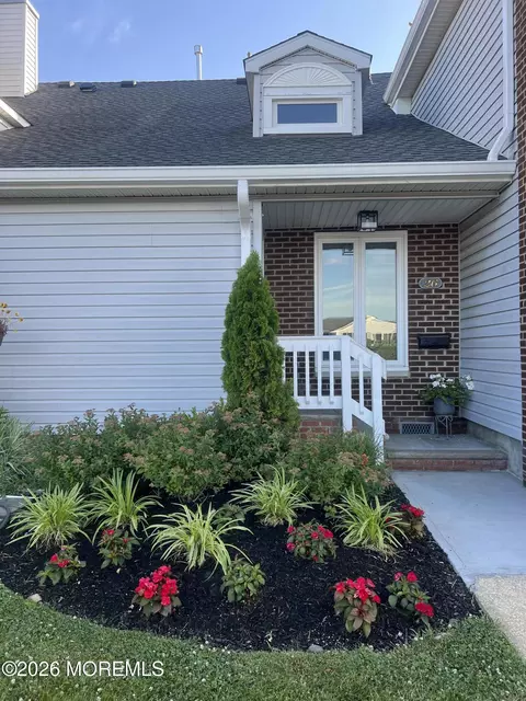 25 Meadow Ave UNIT 26, Monmouth Beach, NJ 07750