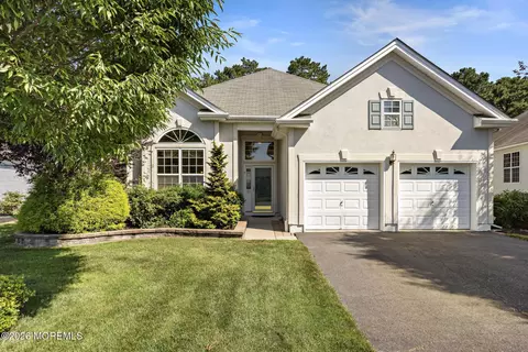 7 Masters Ct, Little Egg Harbor, NJ 08087
