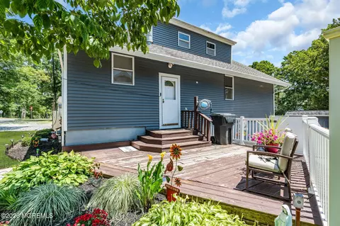 241 Old Squan Rd, Brick, NJ 08724