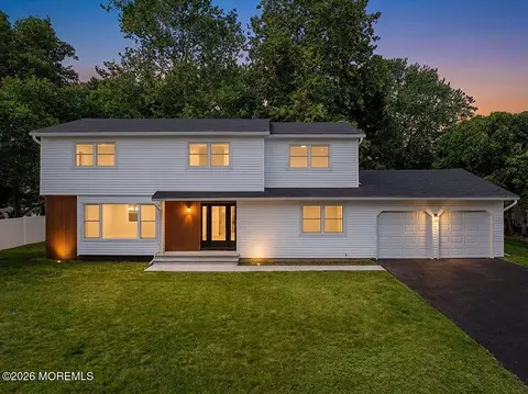 6 Geanne Way, Marlboro, NJ 07746
