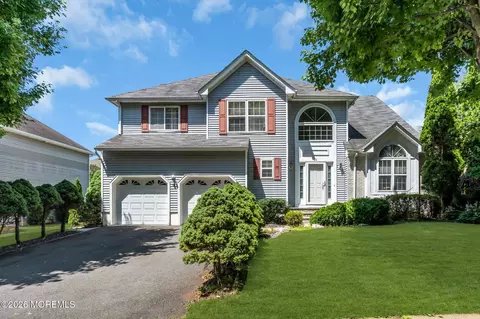 26 Brandywine Dr, Matawan, NJ 07747