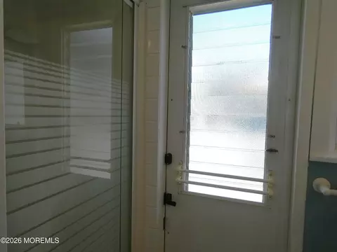 Bath - 24 E Chadwick Way, Lavallette, NJ 08735 photo 2 of 2