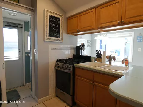 Kitchen - 24 E Chadwick Way, Lavallette, NJ 08735 photo 4 of 5