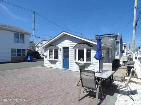 Exterior - 24 E Chadwick Way, Lavallette, NJ 08735 photo 3 of 4