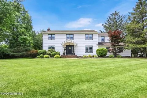 16 Newcastle Rd, Freehold, NJ 07728