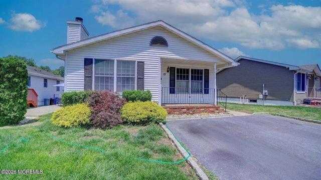 21 Parkview Way, Englishtown, NJ 07726