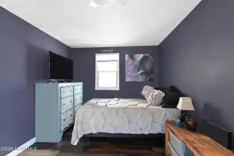 Bedroom - 12 Thompson Ave, Leonardo, NJ 07737 photo 4 of 5