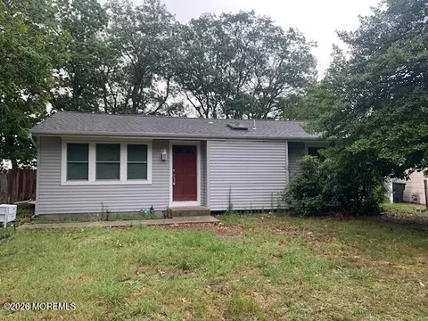 895 Neville St, Toms River, NJ 08753