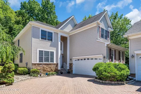 55 Sydney Ct, Atlantic Highlands, NJ 07716