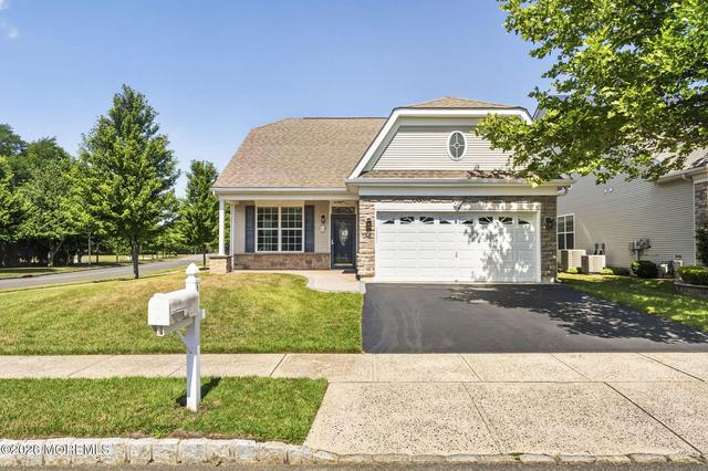 1 Percheron Rd, Manalapan, NJ 07726