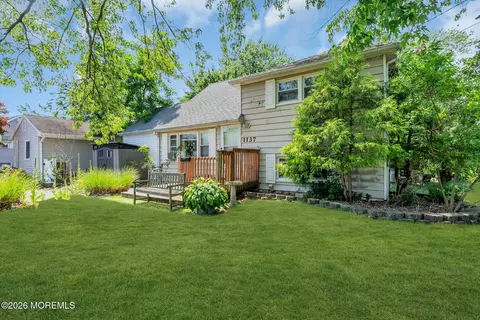1137 Roe Ave, Point Pleasant, NJ 08742