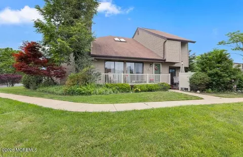 1 Cotswold Cir #801, Ocean, NJ 07712