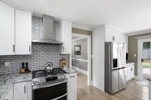 Kitchen - 14 Juniper Pl, Matawan, NJ 07747 photo 2 of 5