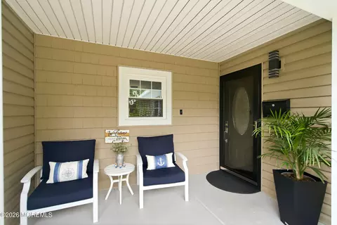 Exterior - 14 Juniper Pl, Matawan, NJ 07747 photo 3 of 4