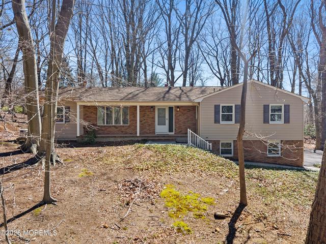 12 Stilwell Dr, Holmdel, NJ 07733