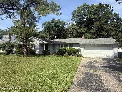 127 Cardinal Dr, Toms River, NJ 08755
