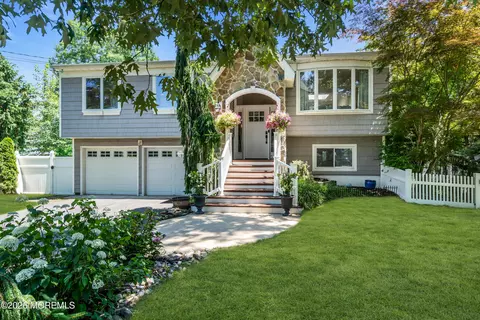 23 Layton Ave, Pine Beach, NJ 08741