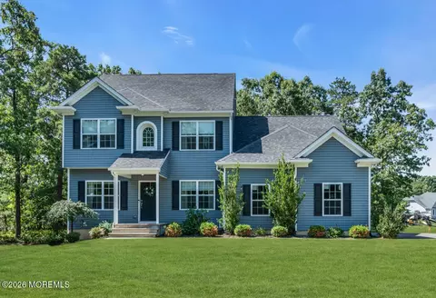 1 Mackenzie Ct, Whiting, NJ 08759