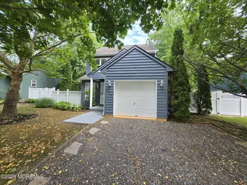126 Constitution Dr, Egg Harbor Twp, NJ 08234