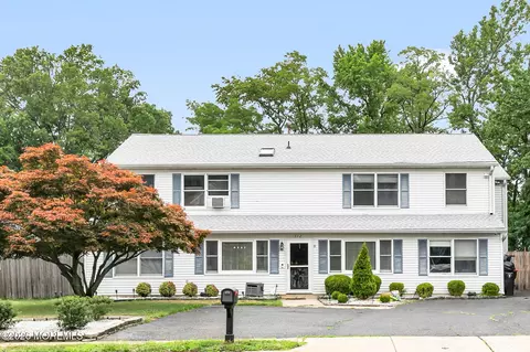 312 Thompson Ave, North Middletown, NJ 07748