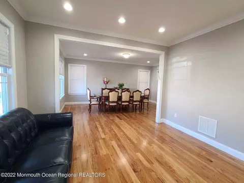 72 Bradhurst Ave, Lakewood, NJ 08701
