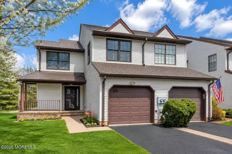 281 Longwood Dr #28-1, Manalapan, NJ 07726