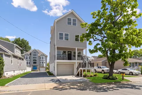95 Seabreeze Ave, North Middletown, NJ 07748