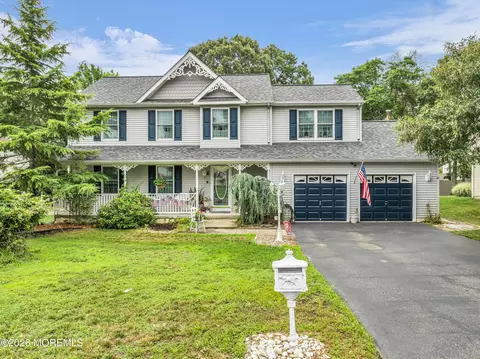 8 Hillcrest Ln, Little Egg Harbor, NJ 08087