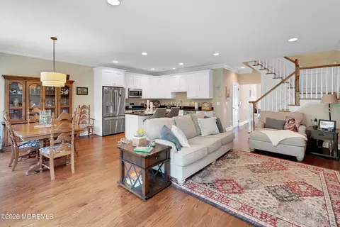 5 Victorian Ct, West Long Branch, NJ 07764