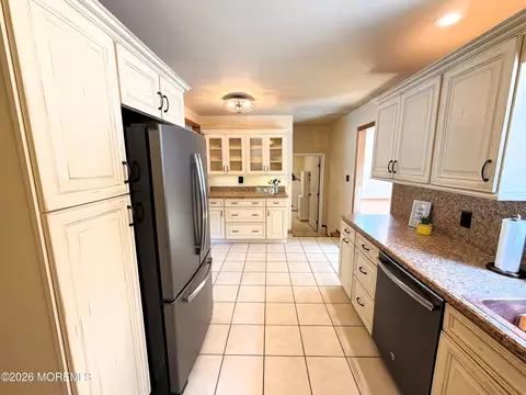 Kitchen - 4 Glen Rd, Howell, NJ 07731 photo 1 of 3