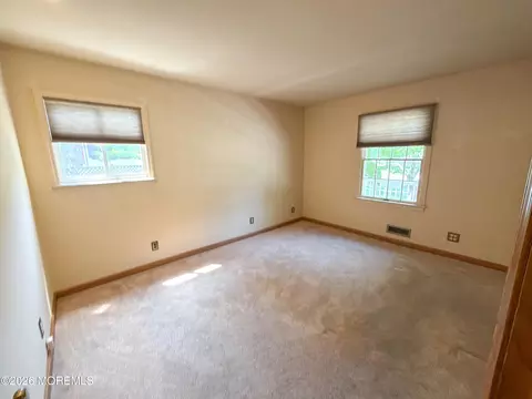 Bedroom - 4 Glen Rd, Howell, NJ 07731 photo 2 of 7