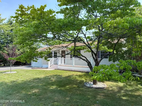 Exterior - 4 Glen Rd, Howell, NJ 07731 photo 1 of 11