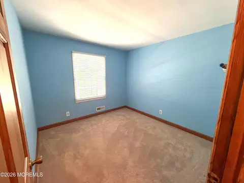 Bedroom - 4 Glen Rd, Howell, NJ 07731 photo 4 of 7