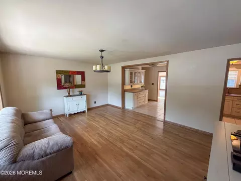 Living - 4 Glen Rd, Howell, NJ 07731 photo 1 of 8