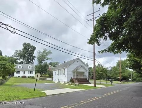 106 Waterworks Rd, Freehold, NJ 07728