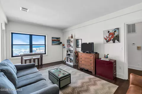 1700 Webb St #4D, Asbury Park, NJ 07712