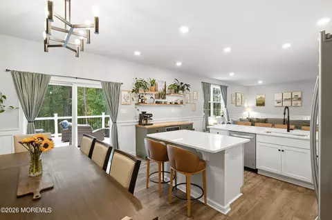 102 Windjammer Dr, Barnegat, NJ 08005