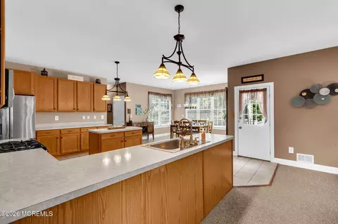 Kitchen - 31 Conor Rd, Jackson, NJ 08527 photo 12 of 14