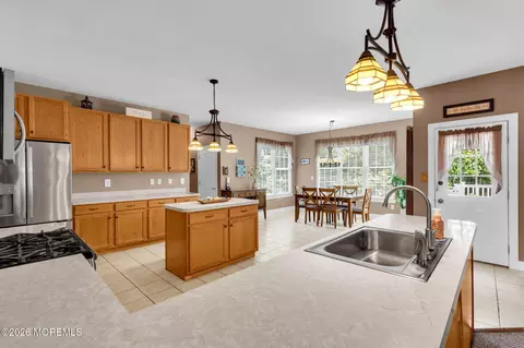 Kitchen - 31 Conor Rd, Jackson, NJ 08527 photo 13 of 14