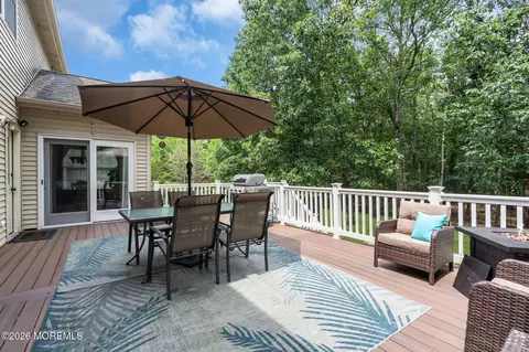 Exterior - 31 Conor Rd, Jackson, NJ 08527 photo 5 of 20